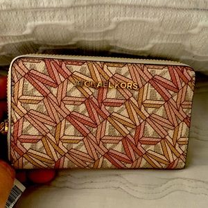 Michael Michael Kors zip around wallet